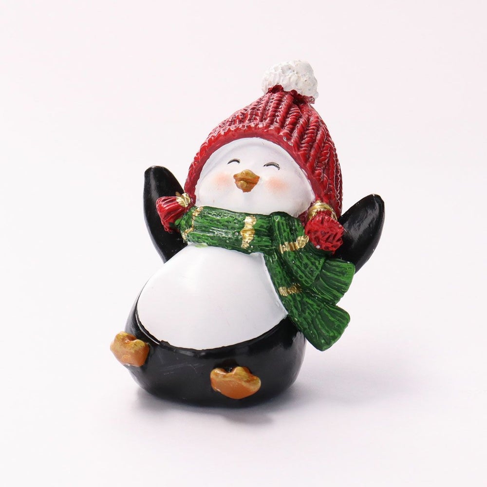 E-Mini Santa Boy Sitting